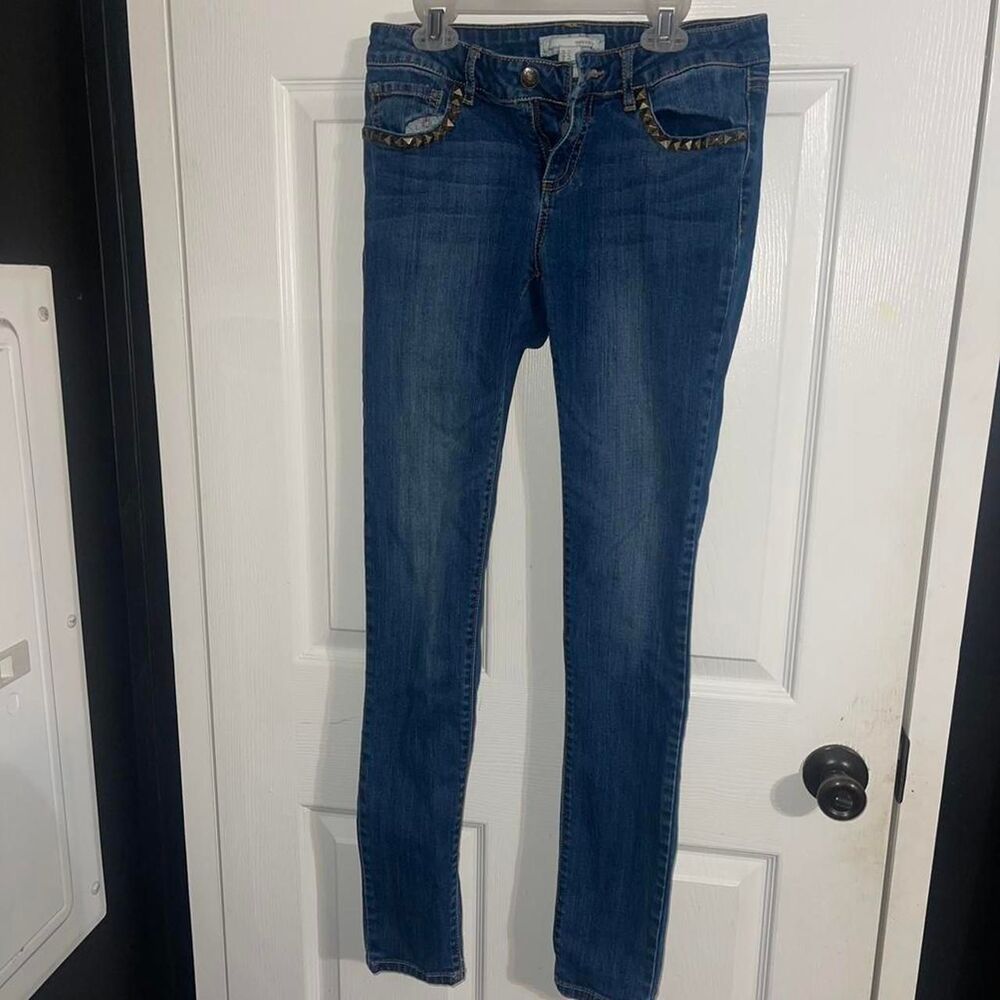 Forever 21 Women's Blue Studded Skinny Jeans Size 27